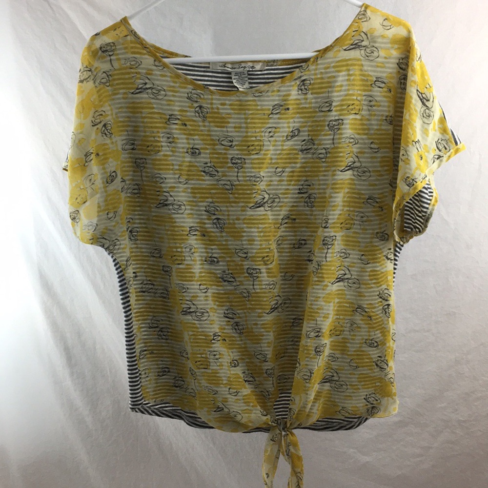 Yellow floral with grey stripe back t shirt